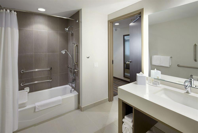 Bathroom 5, Courtyard Knoxville West/Bearden, Knox