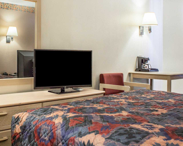 Public Area 2, Quality Inn Winslow I-40, Navajo