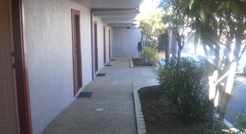 Public Area, Springwood Motor Inn, Slacks Creek