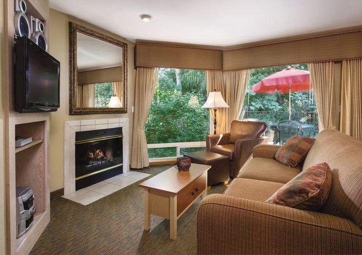 Bedroom 3, Whispering Woods Resort, Clackamas