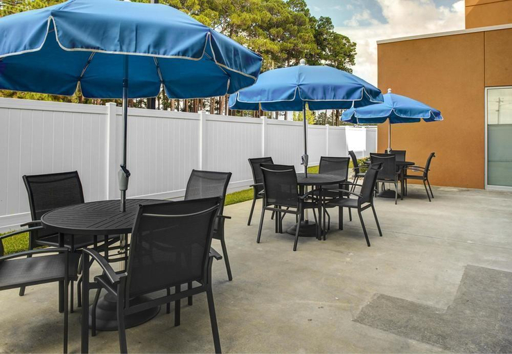 Food & Drinks 5, Fairfield Inn & Suites Douglas, Coffee