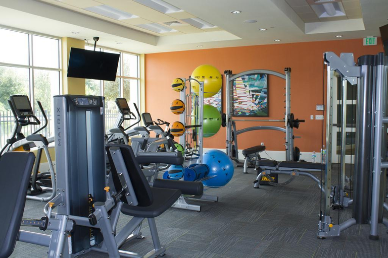 Sport & Beauty, Villas at Summer Bay Resort, Lake