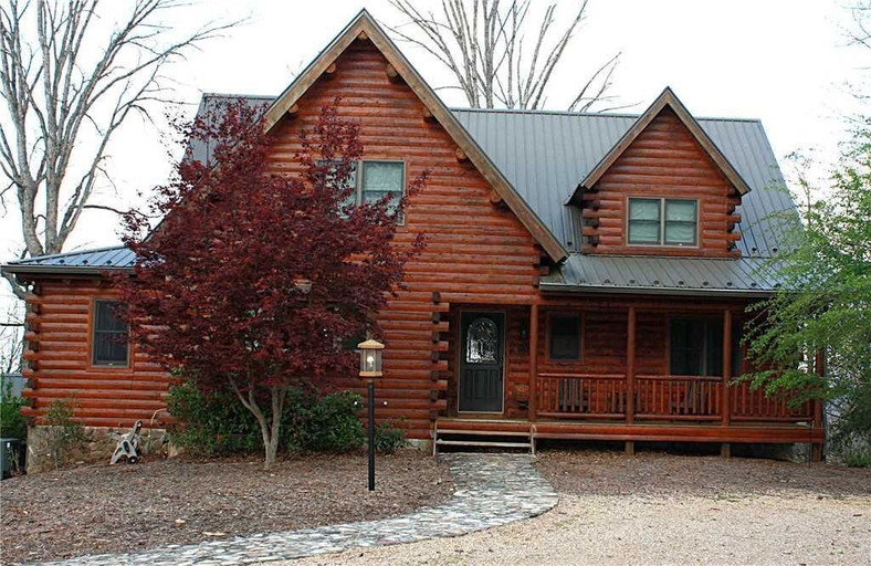 Exterior & Views 2, Mountain Gait, Wilkes