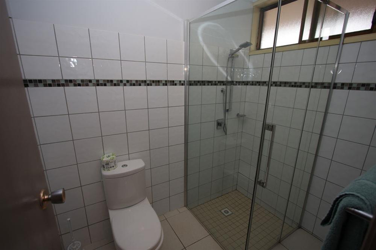 Bathroom 4, Econo Lodge Statesman Ararat, Ararat