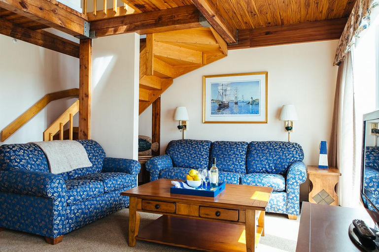 Bedroom 3, Newport Bay Club & Hotel, Newport