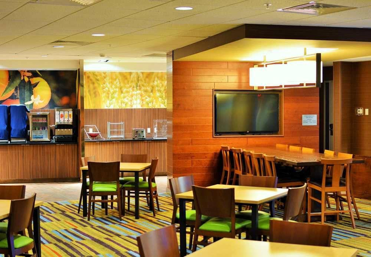 Public Area 2, Fairfield Inn & Suites Omaha Northwest, Douglas