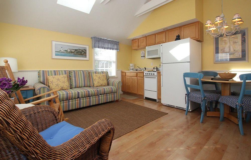 Colonial Acres Resort, Barnstable