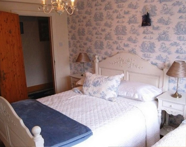 Bedroom 3, Teach An Easard