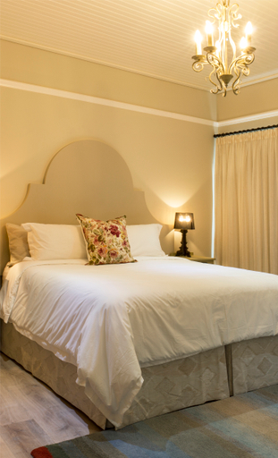 Bedroom 3, Royal St Andrews Hotel, Cacadu