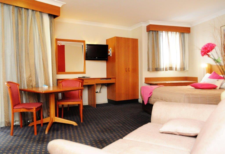 Bedroom 30