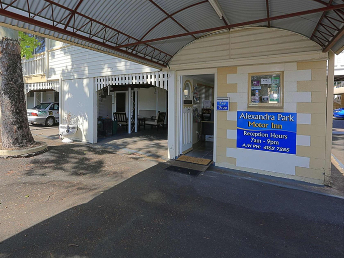 Public Area 2, Alexandra Park Motor Inn, Bundaberg