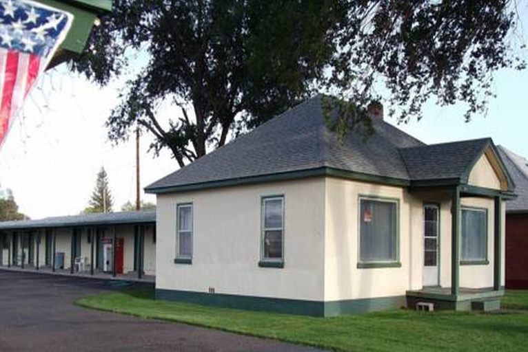 Exterior & Views, Adobe Sands Motel, Garfield