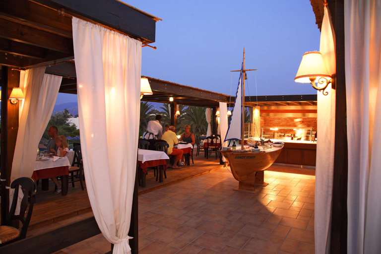 Food & Drinks 5, Sandy Beach, South Aegean