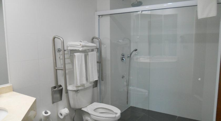 Bathroom 4, Diego De Almagro Chillan, Ñuble