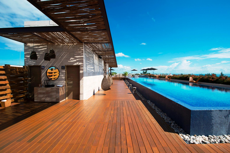 Sport & Beauty 2, The Yucatan Playa del Carmen Tapestry Collection, Cozumel