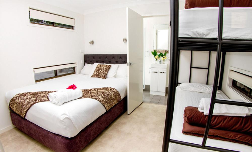 Bedroom 2, Discovery Parks - Emerald Beach, Coffs Harbour - Pt B