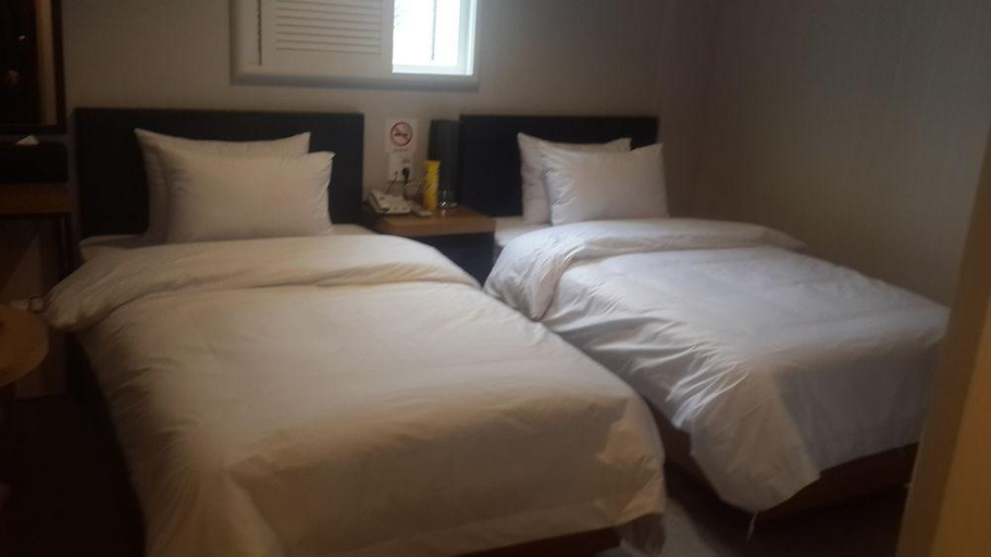 Bedroom 3, NEW SUWON TOURIST HOTEL, Suwon