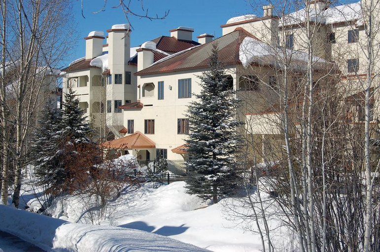 Exterior & Views 1, Terraces at Eagle Ridge , Routt