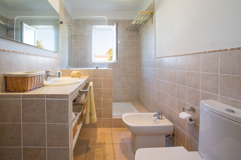 Bathroom 5, Celet Apartment, Baleares