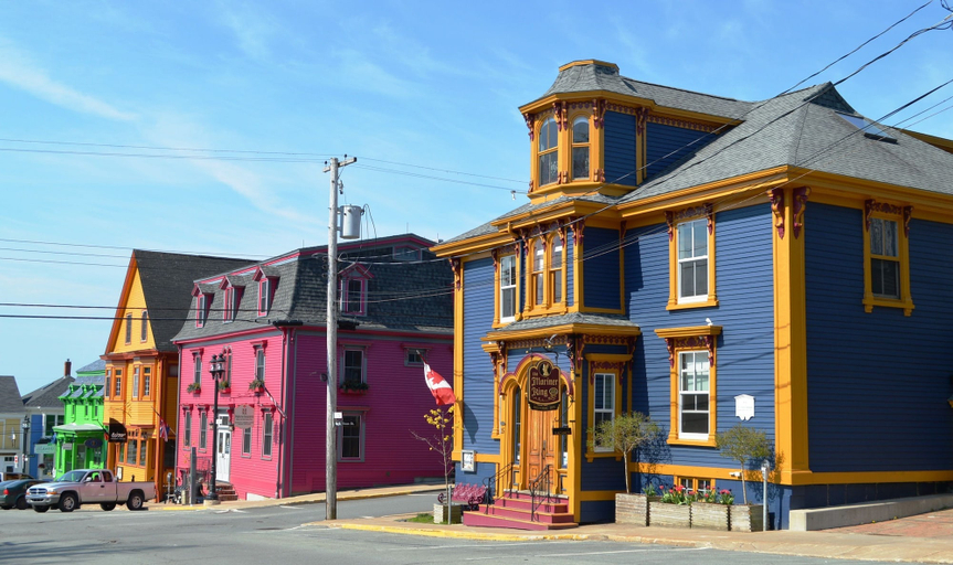 Exterior & Views 2, Mariner King Inn, Lunenburg
