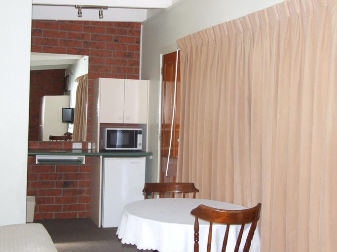 Exterior & Views 2, Abbotswood Motor Inn, South Barwon - Inner