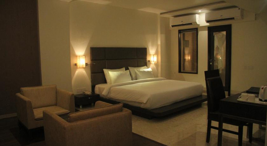 Bedroom 3, Hotel Beacon T2, Mumbai Suburban