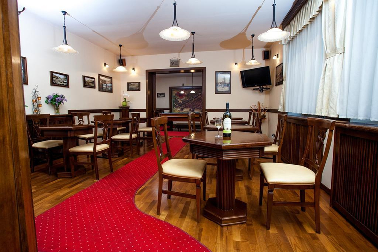 Food & Drinks 4, Pension Brasovu Vechi, Brasov