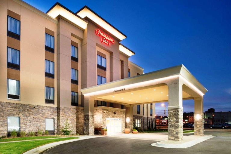 Exterior & Views 1, Hampton Inn Leavenworth, Leavenworth