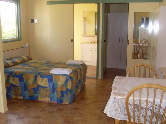Bedroom 3, Discovery Holiday Parks - Hervey Bay, Hervey Bay - Pt A
