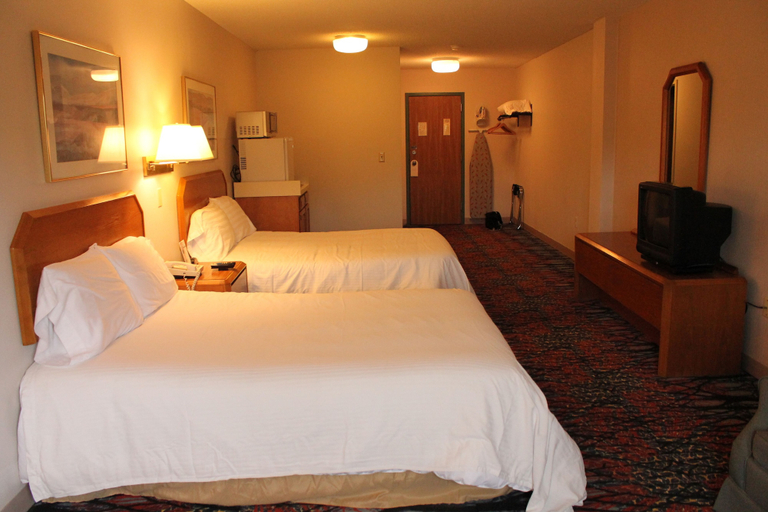 Bedroom 4, Manistee Inn & Marina, Manistee