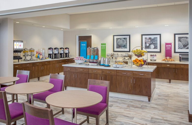Food & Drinks 5, Hampton Inn & Suites Oahu/Kapolei, Honolulu