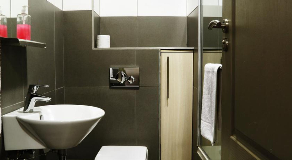 Bathroom 4, Hotel Portao Diaz, Eden