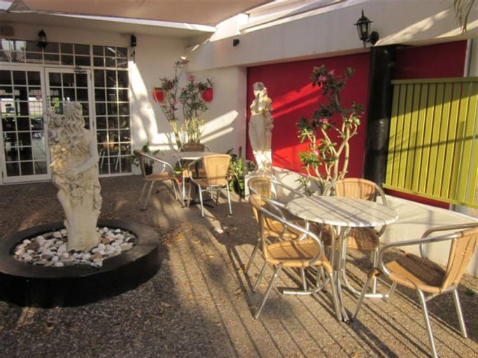 Cosmopolitan Motel & Serviced Apartments, Rockhampton