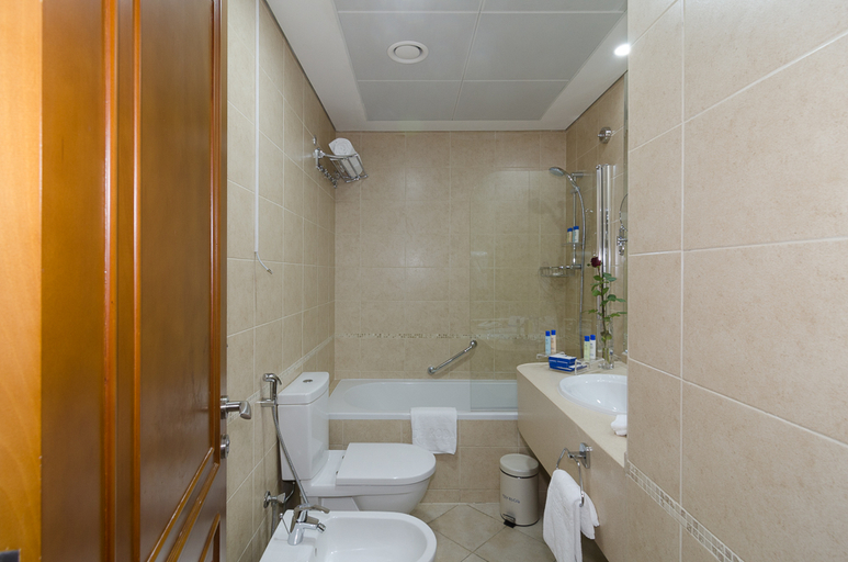 Bathroom 4, Roda Metha Suites, Dubai