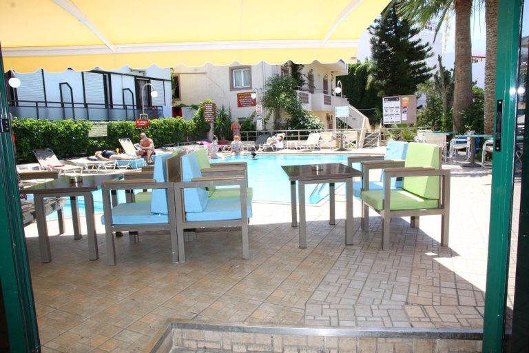 Food & Drinks 5, Le Palme, Crete