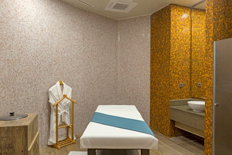 Bathroom 5, Royal Seginus, Antalya