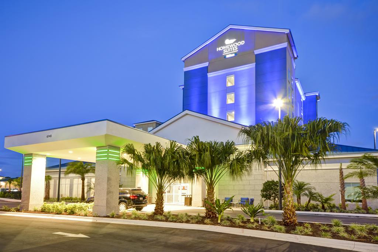 Exterior & Views