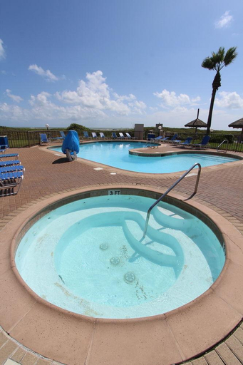 Sport & Beauty 5, Royale Beach and Tennis Club, Cameron