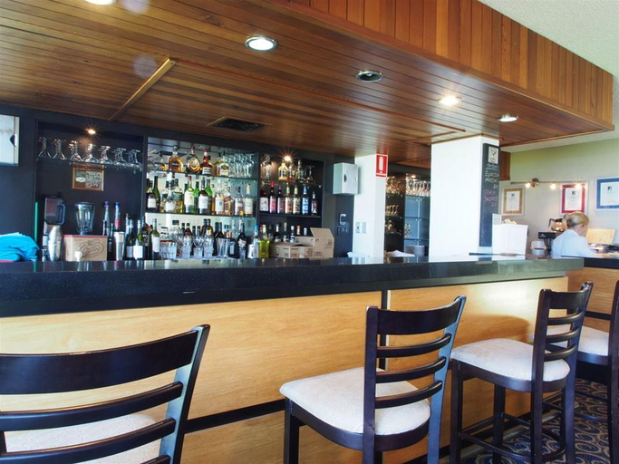 Food & Drinks 4, Boat Harbour Motel, Wollongong - Inner