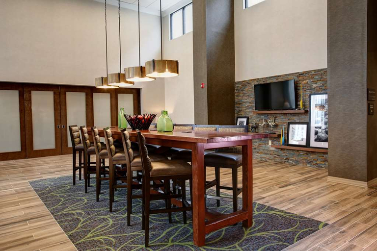 Exterior & Views 2, Hampton Inn & Suites Baltimore/Aberdeen, Harford