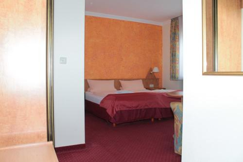 Bedroom, Garni Zum Adler, Mainz-Bingen
