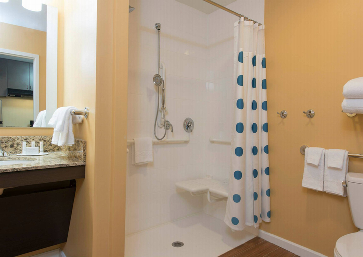 Bathroom 5, TownePlace Suites Champaign Urbana/Campustown, Champaign