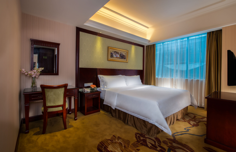 Bedroom 2, Vienna Hotel (Pudong Airport SNIEC Branch), Shanghai