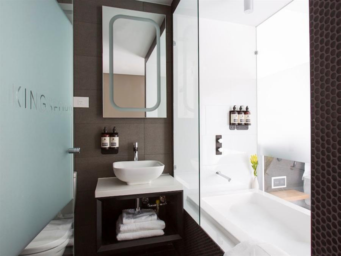 Bathroom 4, The Kingsford an Ascend Hotel Collection, Hamilton