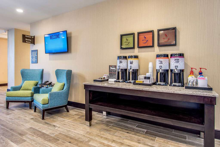 Public Area 3, Hampton Inn & Suites Clearwater Beach, Pinellas