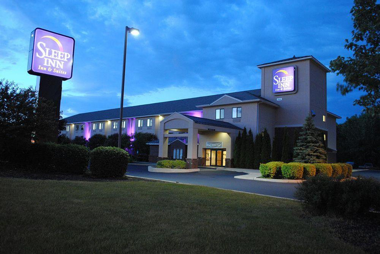 Sleep Inn & Suites Glens Falls Area, Warren