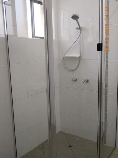 Bathroom 4, Main Street Motel Hervey Bay, Hervey Bay - Pt A