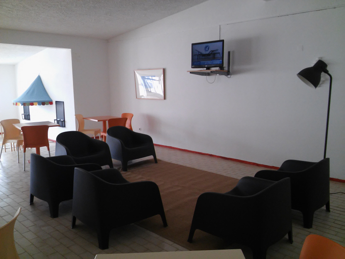 Public Area 2, Orbitur Valverde, Lagos
