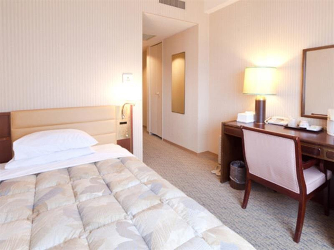 Bedroom 2, Hotel Grand Terrace Toyama, Toyama
