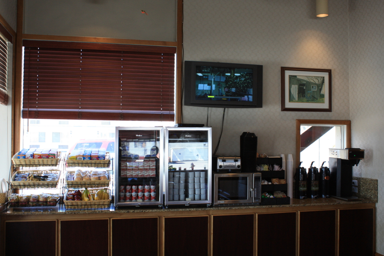 Public Area 2, Holiday Motel, Humboldt
